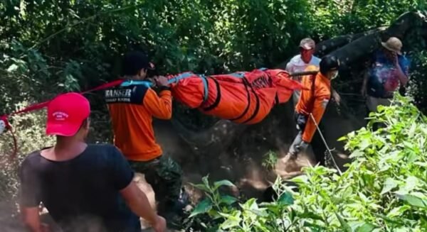 Niat Tektok saat Mendaki Gunung Sumbing, Pendaki Remaja Tewas usai Terjatuh ke Jurang: Korban Ambil Jalur Berbeda